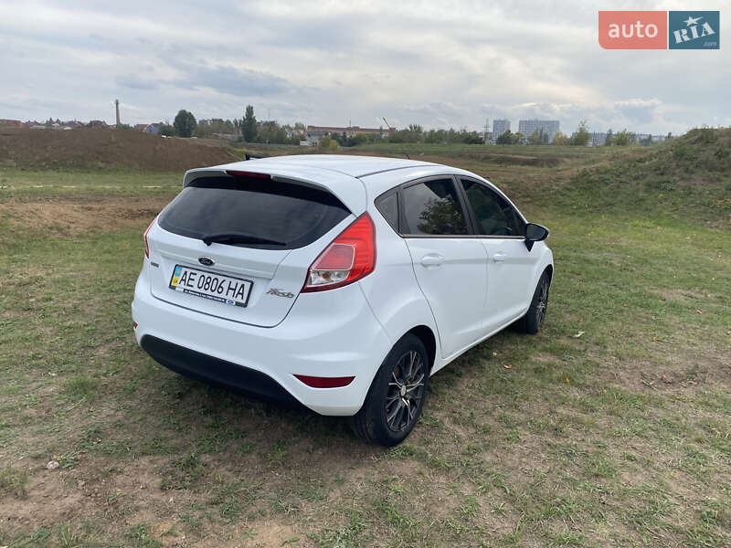 Хэтчбек Ford Fiesta 2012 в Днепре