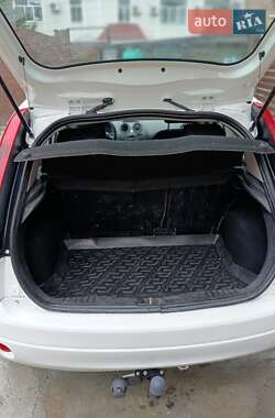 Хэтчбек Ford Fiesta 2007 в 