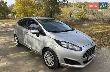 Хэтчбек Ford Fiesta 2012 в 