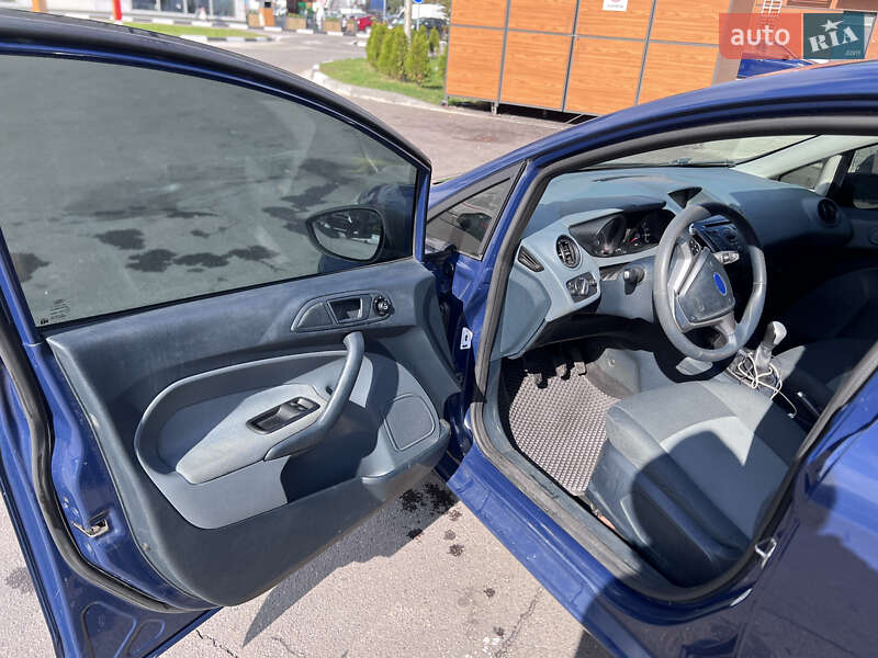 Хэтчбек Ford Fiesta 2010 в Львове фото 7 Хэтчбек Ford Fiesta 2010 в Львове