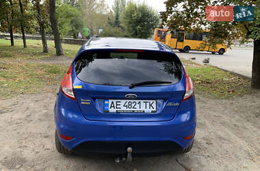 Хэтчбек Ford Fiesta 2013 в 