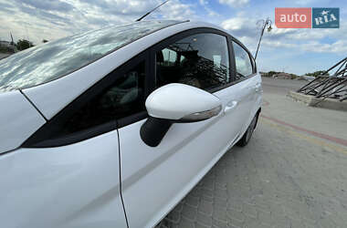 Хэтчбек Ford Fiesta 2016 в Харькове