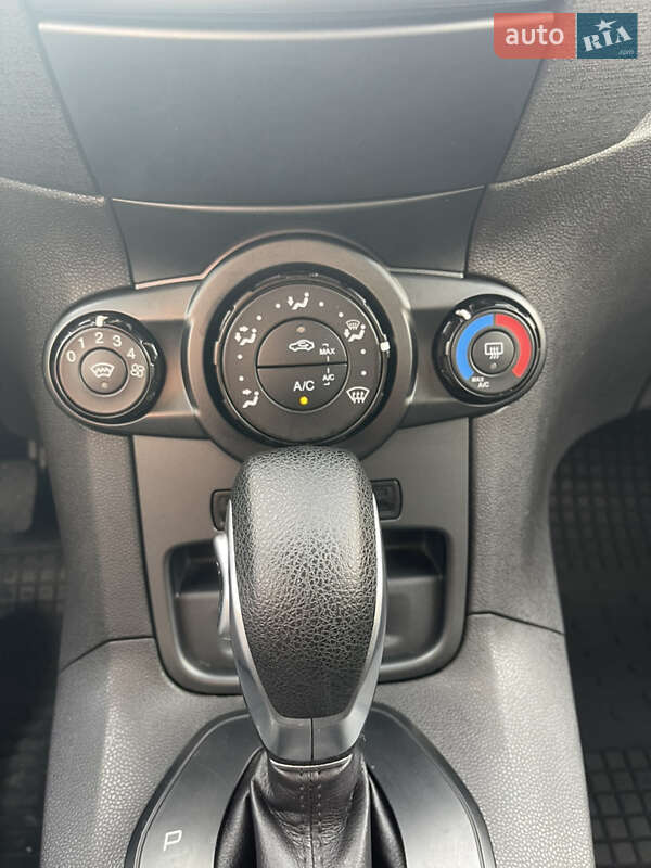 Хэтчбек Ford Fiesta 2016 в Харькове