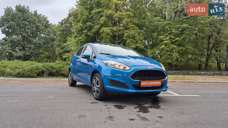 Хэтчбек Ford Fiesta 2016 в Черкассах