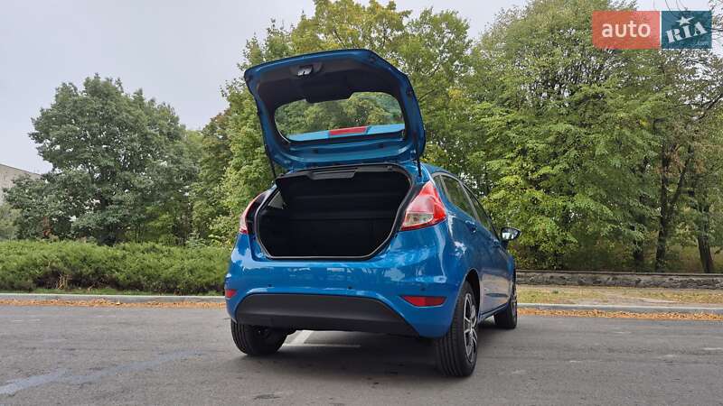 Хэтчбек Ford Fiesta 2016 в Черкассах