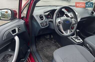 Хетчбек Ford Fiesta 2011 в 