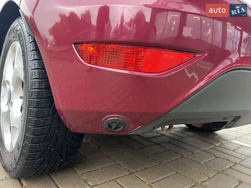 Хетчбек Ford Fiesta 2011 в Києві