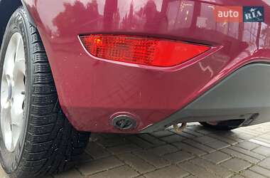 Хетчбек Ford Fiesta 2011 в 