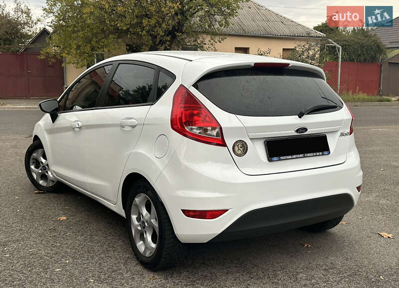 Хэтчбек Ford Fiesta 2011 в Харькове