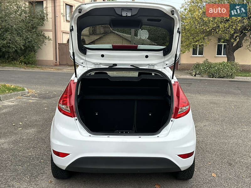 Хэтчбек Ford Fiesta 2011 в Харькове