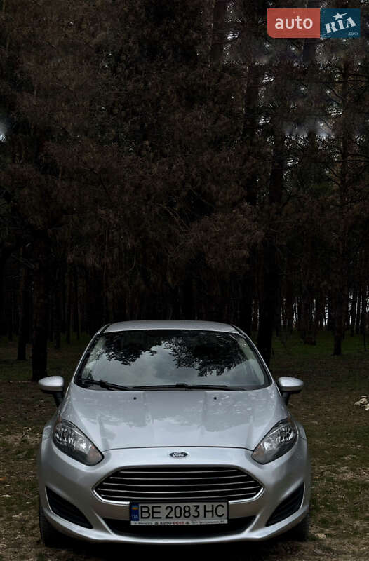 Седан Ford Fiesta 2014 в Николаеве