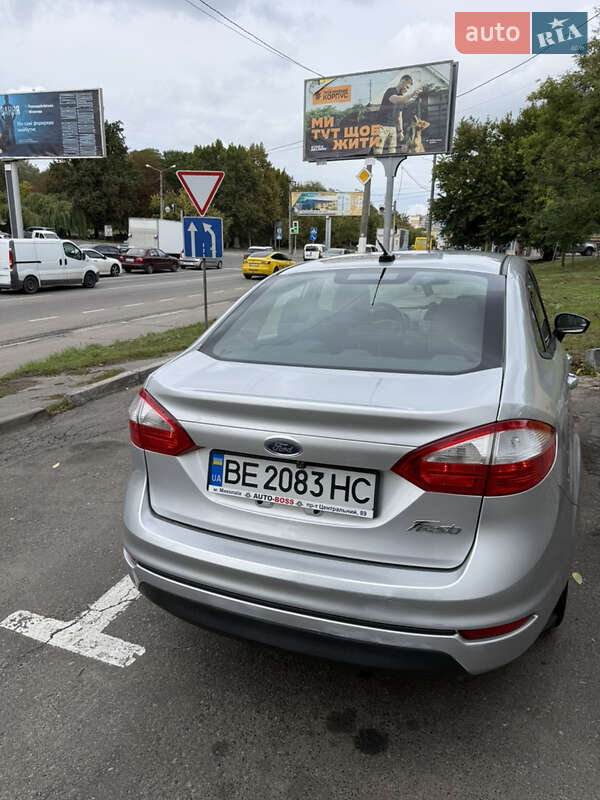 Седан Ford Fiesta 2014 в Николаеве