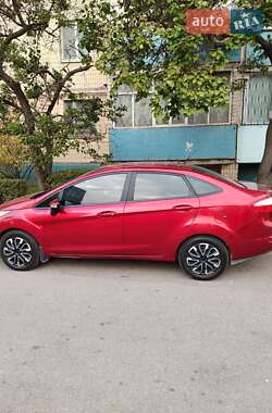 Седан Ford Fiesta 2016 в 