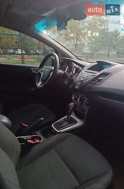 Седан Ford Fiesta 2016 в 
