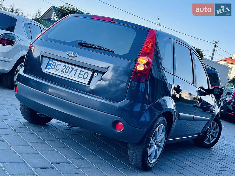 Хэтчбек Ford Fiesta 2007 в Трускавце