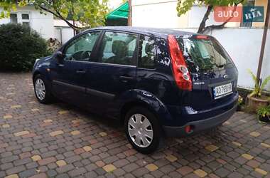 Хэтчбек Ford Fiesta 2008 в Мукачево