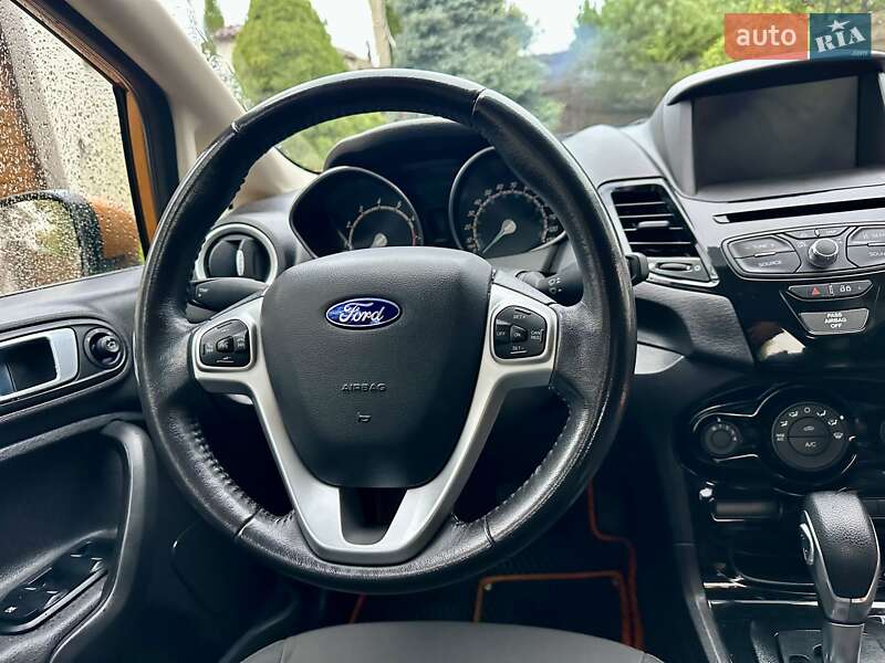 Седан Ford Fiesta 2015 в Виннице