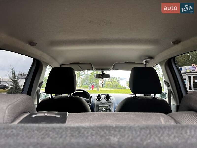 Хэтчбек Ford Fiesta 2007 в Киеве