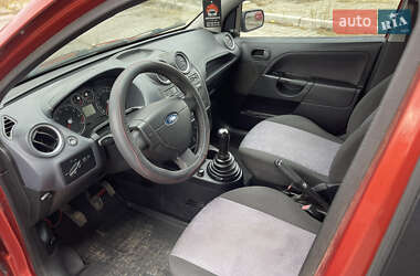 Хэтчбек Ford Fiesta 2007 в 