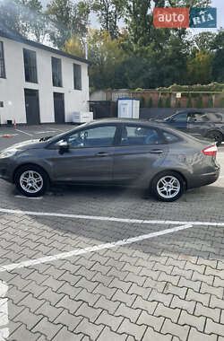 Седан Ford Fiesta 2018 в 