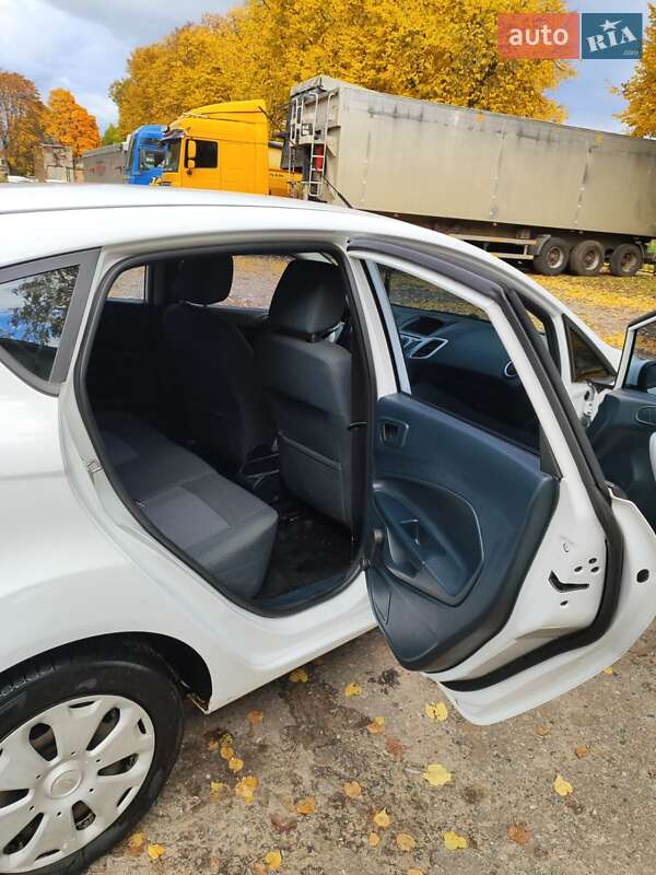 Хетчбек Ford Fiesta 2012 в Кролевці