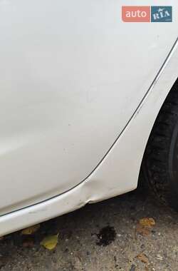 Хэтчбек Ford Fiesta 2012 в 