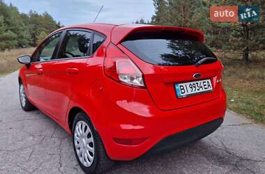 Хэтчбек Ford Fiesta 2013 в 