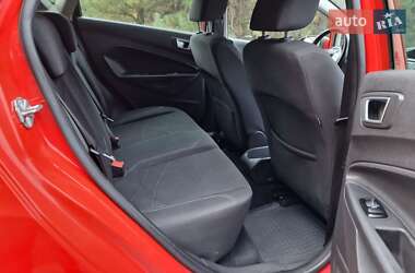 Хэтчбек Ford Fiesta 2013 в 