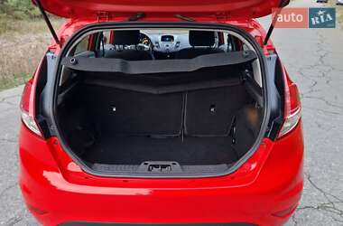 Хэтчбек Ford Fiesta 2013 в 