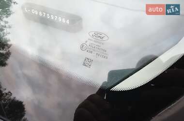 Хэтчбек Ford Fiesta 2011 в 