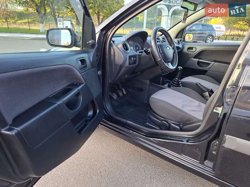 Хэтчбек Ford Fiesta 2007 в Одессе