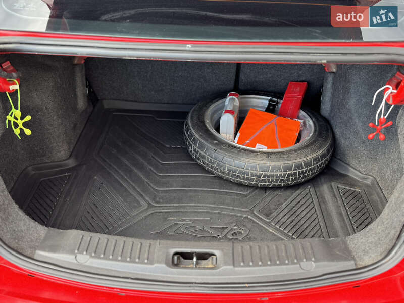 Седан Ford Fiesta 2014 в Виннице фото 14 Седан Ford Fiesta 2014 в Виннице