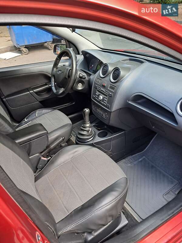 Хэтчбек Ford Fiesta 2007 в Одессе фото 6 Хэтчбек Ford Fiesta 2007 в Одессе