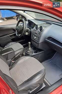 Хетчбек Ford Fiesta 2007 в 