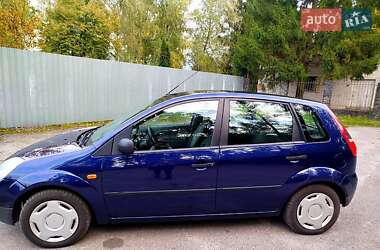 Хетчбек Ford Fiesta 2002 в  фото 4 Хетчбек Ford Fiesta 2002 в