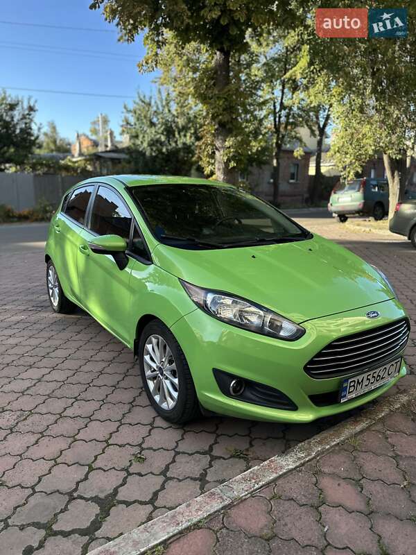 Хетчбек Ford Fiesta 2014 в Сумах