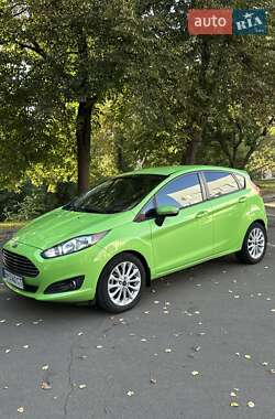 Хетчбек Ford Fiesta 2014 в Сумах