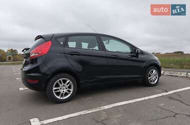 Хэтчбек Ford Fiesta 2009 в 