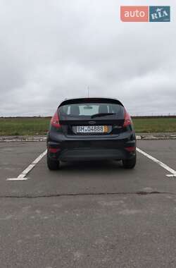 Хэтчбек Ford Fiesta 2009 в 