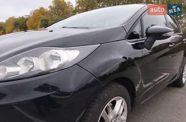 Хэтчбек Ford Fiesta 2009 в 