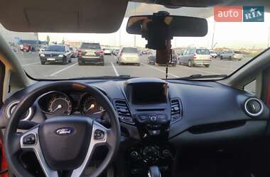 Хэтчбек Ford Fiesta 2018 в 