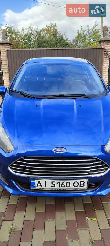 Хэтчбек Ford Fiesta 2018 в 
