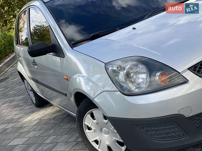Хетчбек Ford Fiesta 2007 в Мукачевому