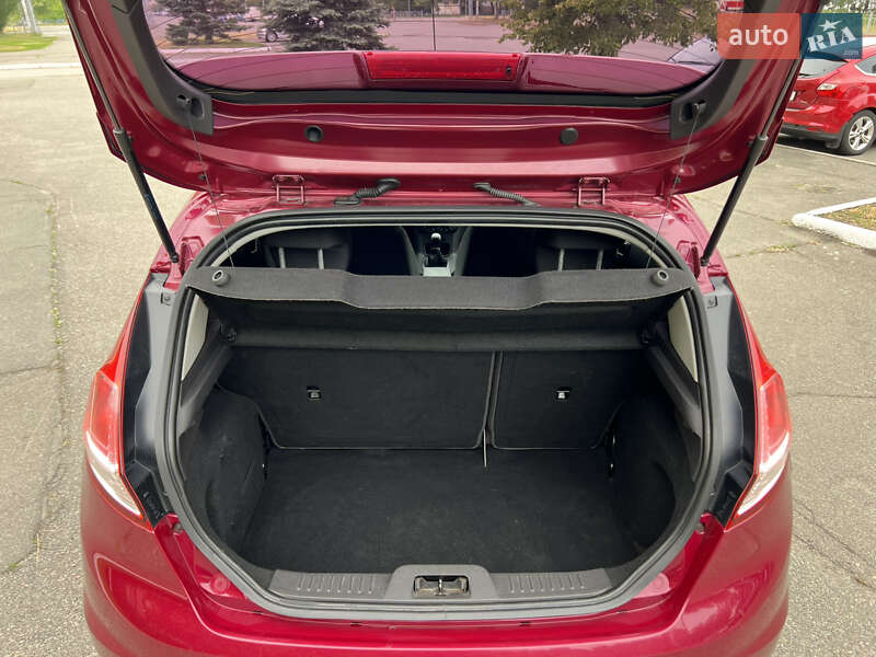 Хэтчбек Ford Fiesta 2013 в Киеве фото 11 Хэтчбек Ford Fiesta 2013 в Киеве