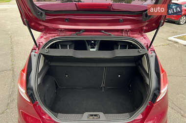 Хэтчбек Ford Fiesta 2013 в 