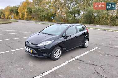 Хэтчбек Ford Fiesta 2009 в 