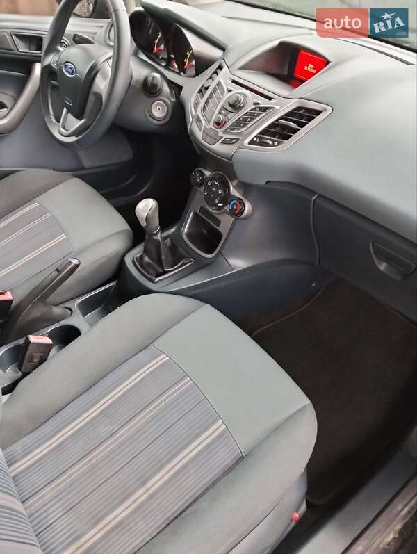 Хетчбек Ford Fiesta 2009 в Конотопі