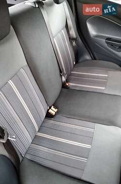 Хэтчбек Ford Fiesta 2009 в 