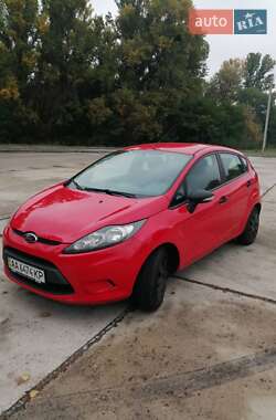 Хетчбек Ford Fiesta 2011 в Черкасах