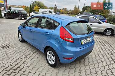 Хэтчбек Ford Fiesta 2012 в 